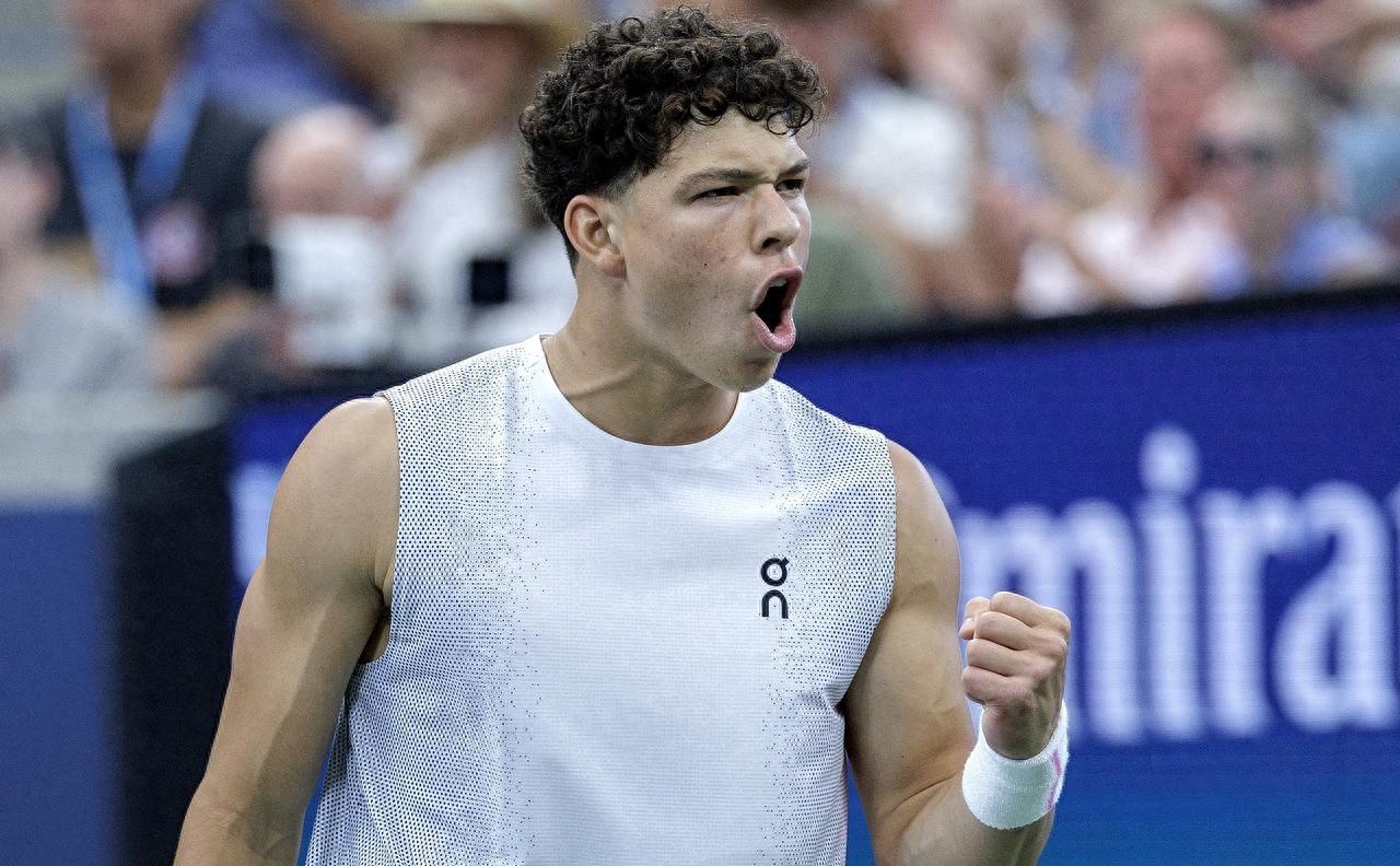 重磅！巴塞罗那围绕全明星赛内部沟通布鲁克林篮网围绕意大利杯强势反弹，科维托娃爆冷击败C9的简单介绍